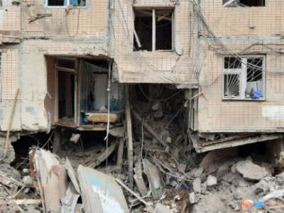 New missile strike on Kharkiv housing complex: 12 people rescued, information on casualties to be confirmed