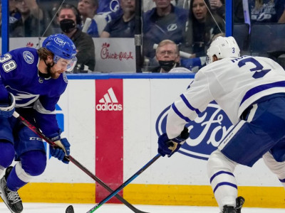 What channel is Maple Leafs vs Lightning on today? Game 7 TV schedule, live streams, start time for 2022 NHL playoff game
