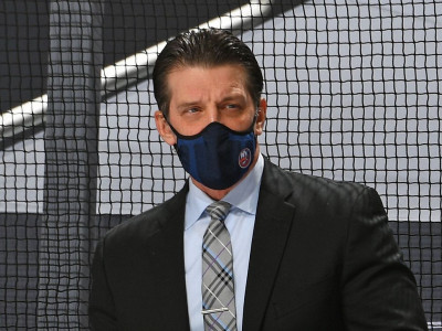 Isles name Lambert head coach, replacing Trotz