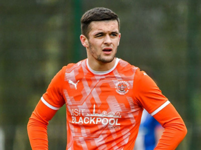 Daniels UK's 1st gay male soccer player since '90