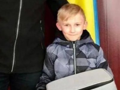 A boy from Sumy Oblast donates his long-awaited drone to the Ukrainian military