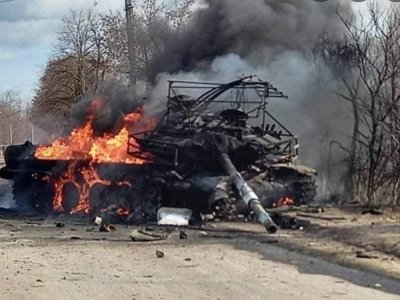 Residents Of Kyiv Region Burned Occupiers' Equipment With Molotov Cocktails