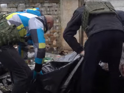 There were 340 bodies in Bucha funeral service, but that's not all: There are still 20 addresses for tomorrow. Many people are buried in courtyards.. VIDEO