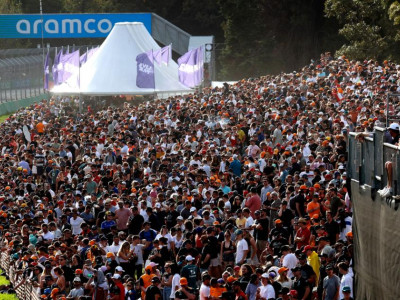 Record-breaking crowd confirmed for Australian Grand Prix as Formula 1 soars Down Under