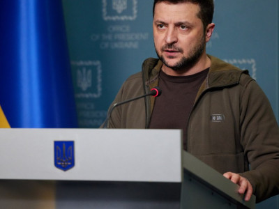 Oil embargo for Russia should be first step for all democracies – Zelensky