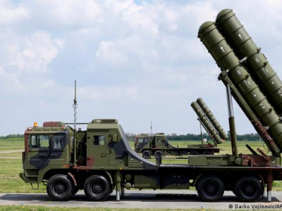 Serbia showcases artillery bought from Russia and China