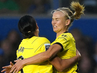Chelsea edge past Birmingham to close in on Women's Super League