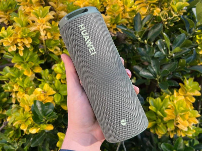 Huawei Sound Joy Bluetooth speaker review: bass is pumping!