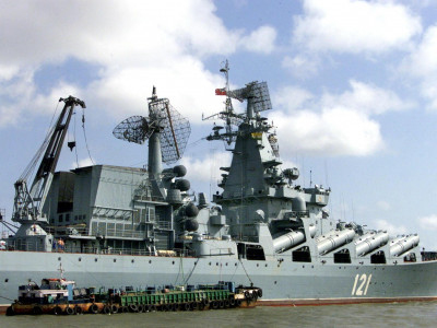 Pivden Operational Command: Group of Russian ships poised to launch missile strikes