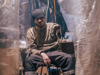 Azov regiment shares pictures of wounded Mariupol defenders