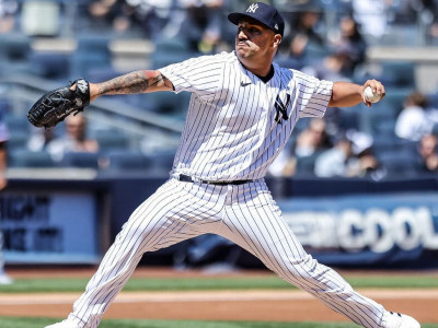 Yanks' Cortes off Twitter after old tweets surface