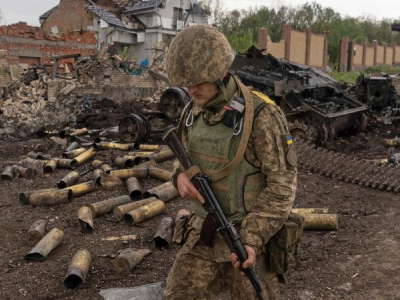 Ukraine forces in Kharkiv push through to Russian border — as it happened