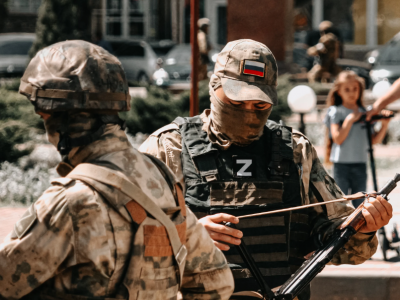 Some occupiers find it difficult to even unlock the iPhone. Volunteer from Melitopol — about