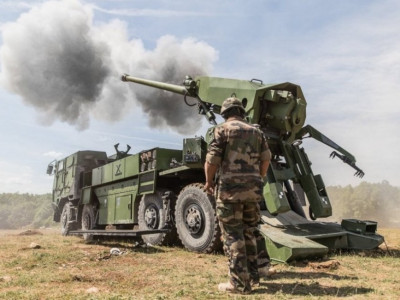 Zaluzhnyi: Caesar howitzers are already on the front line, use mastered in 2-3 hours