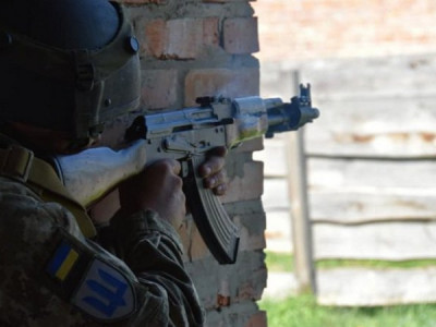 The occupiers continue offensive operations in the east, regroup troops - General Staff of the