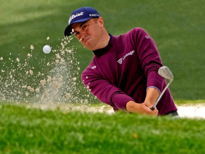 Top-ranked Scottie Scheffler falters in playoff, as Sam Burns escapes with Colonial victory