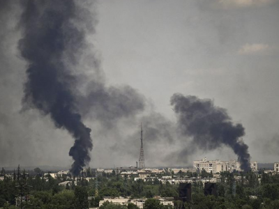 Ukraine's Zelenskyy says Russia enjoys 'maximum combat power' in Donbas