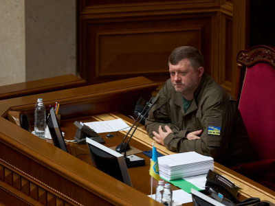 The Ukrainian parliament has pushed aside political differences and united for victory