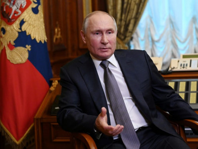 Felshtinsky: Kremlin Is In A Mood To Fight. There Are A Thousand Putin's Brothers Around