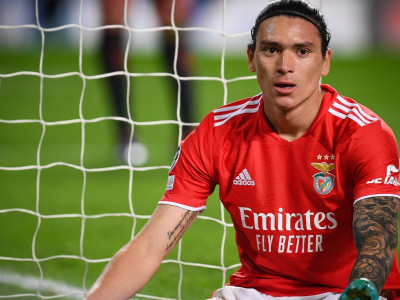 Darwin Nunez: Liverpool agree £85m transfer for Uruguay striker with Benfica