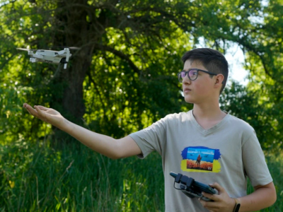 Ukraine Hails Teen Drone Operator Who Spied Russian Armor