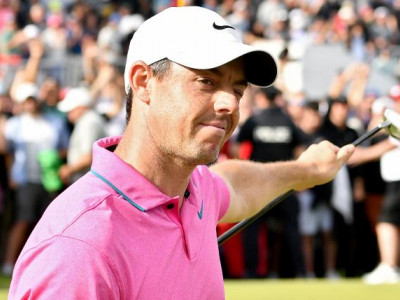 Rory McIlroy seemingly takes shot at LIV Golf's Greg Norman following Canadian Open win