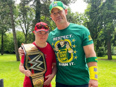 John Cena dropped everything to go meet a teenage fan who had to flee Ukraine