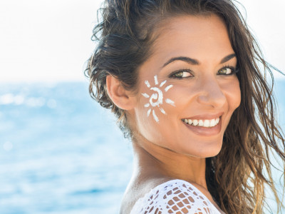 30 Best Sunscreens for Oily Skin That Won't Leave You Shiny