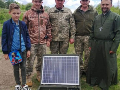 Kind-hearted 10-year-old donates piggybank money to buy Ukrainian military solar-powered generator