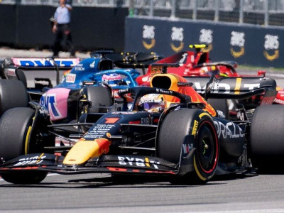 Verstappen vergroot met winst in Canada voorsprong in WK-stand