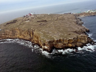 Ukrainian army hits Snake Island, inflicts bad losses on russians