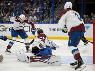 Stanley Cup Game 5 average ticket price breaks $1,000
