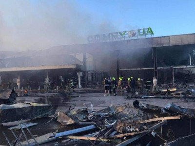 Missile Bucha: Arestovych Explained Motives of Russian Strike on Shopping Mall in Kremenchuk