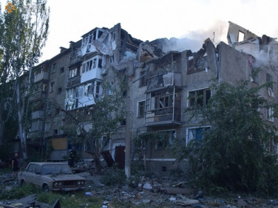 Mykolaiv: Russia hits apartment building, killing civilians