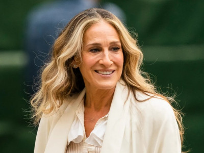Sarah Jessica Parker: Please Stop Saying Gray Hair Makes Me 'Brave'