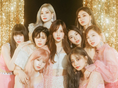Which Member of TWICE Wins Best Dressed?