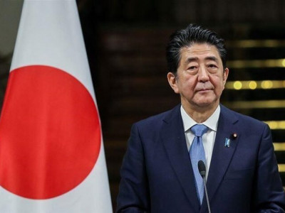 Shinzo Abe: Japan ex-PM in critical condition after shooting
