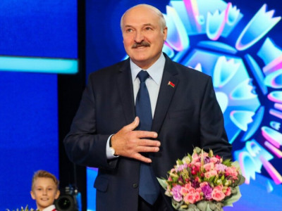 Lukashenka Barely Moved At Slavianski Bazar Opening In Vitebsk