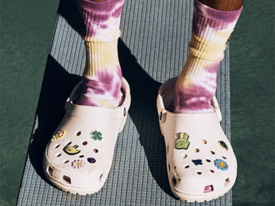 How to Style Crocs