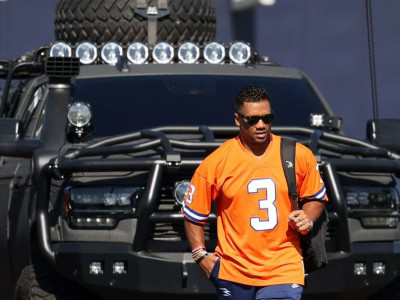 Russell Wilson is going to triple everything and that’s a bad, bad idea