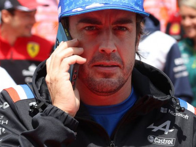 Fernando Alonso to join Aston Martin as Sebastian Vettel's replacement for Formula 1 2023
