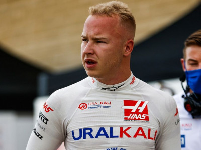 Former Russian F1 driver decided to switch from bolide to a truck