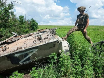 The defenders of Ukraine destroyed at least six russian ammunition depots in the Kherson Oblast � Operational Command South