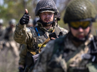 Russia's advance in east of Ukraine over past month minimal - British intelligence