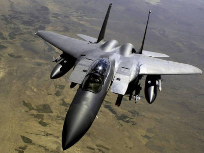 US senator urges to find ways to supply Ukraine with fighters and air defense