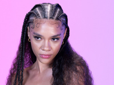 'The Braid Up': How to Do These Mini Stitch Braids