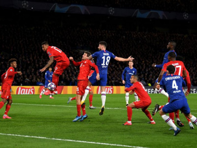 Olivier Giroud picks the three Chelsea teammates he loves receiving crosses from