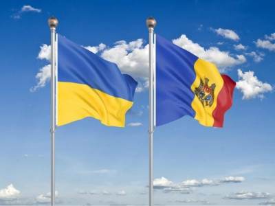 Responsibility for Two? Ukraine's and Moldova's EU Accession Process