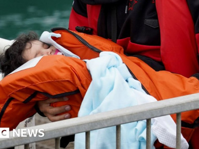 Channel migrants: Almost 1,300 migrants cross Channel in new record