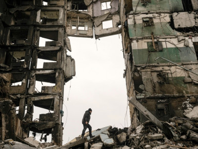  US Announces Largest-Ever, $3B Ukraine Aid Package as War Hits 6-Month Mark 